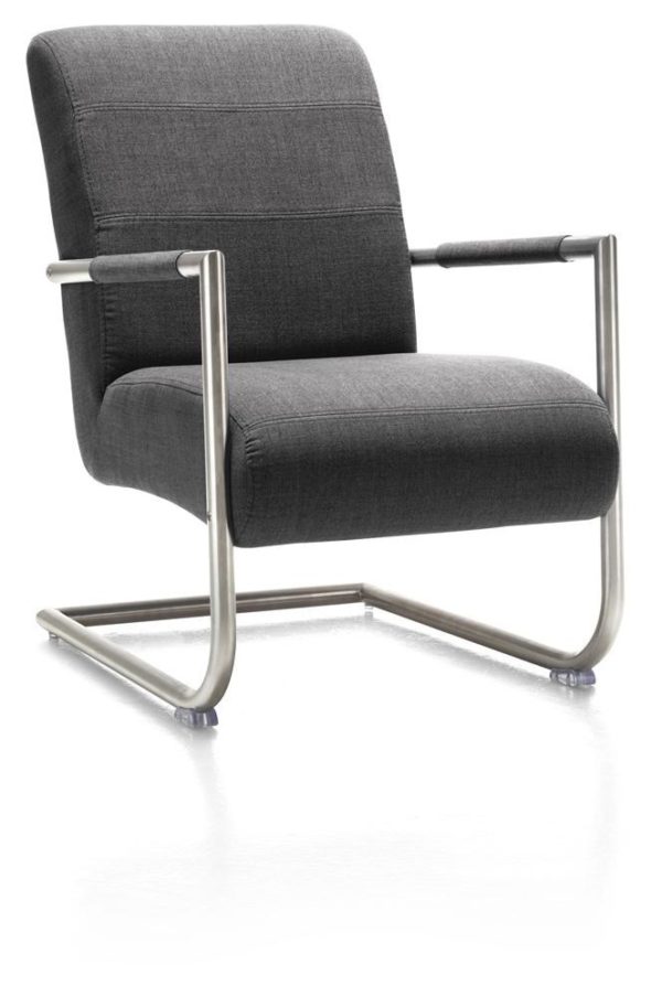 Henders en Hazel Angelica fauteuil met zwart frame achter