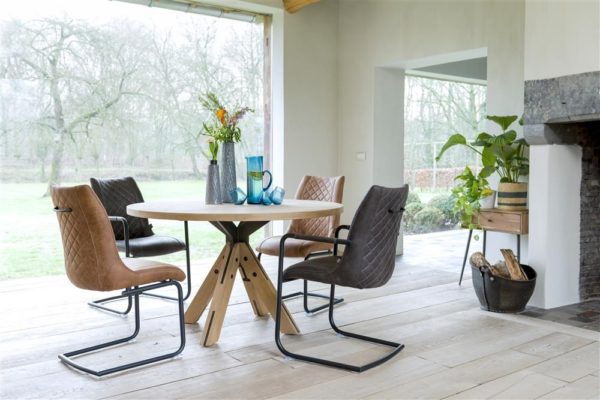 Henders en Hazel Jardino eetkamertafel rond 130 cm sfeer