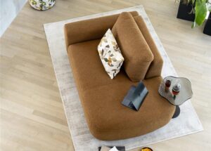 Henders en Hazel Murcia divan