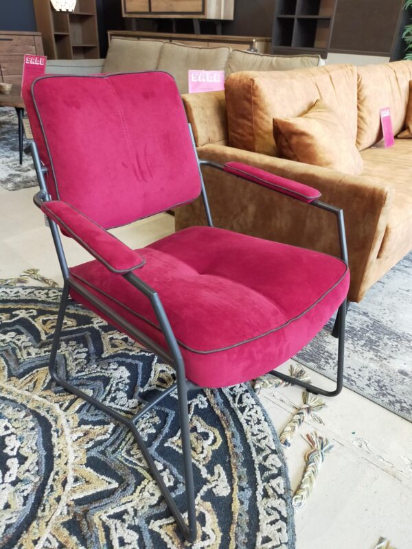 Henders en Hazel Tygo fauteuil Touch rood showroommodel