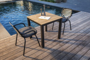 ng + Arashi dining table 76*76