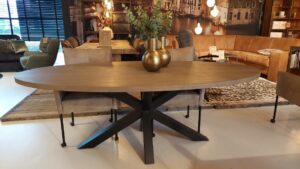 Dutch oak ovaal eetkamertafel