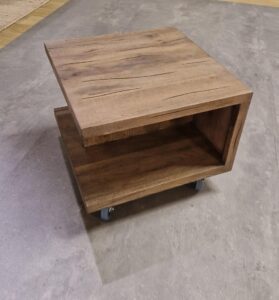 Henders en Hazel Maitre bijzettafel plumb showroommodel