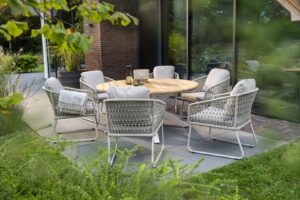 Yoi Bara low dining + Noas low diningtable