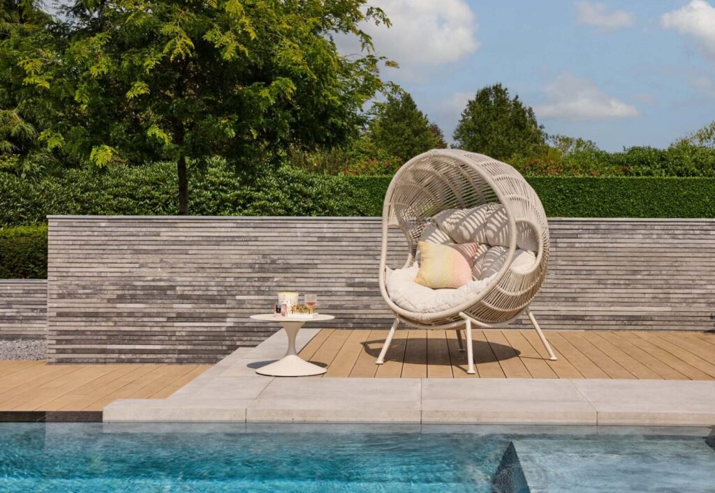 Suns Nuna egg chair