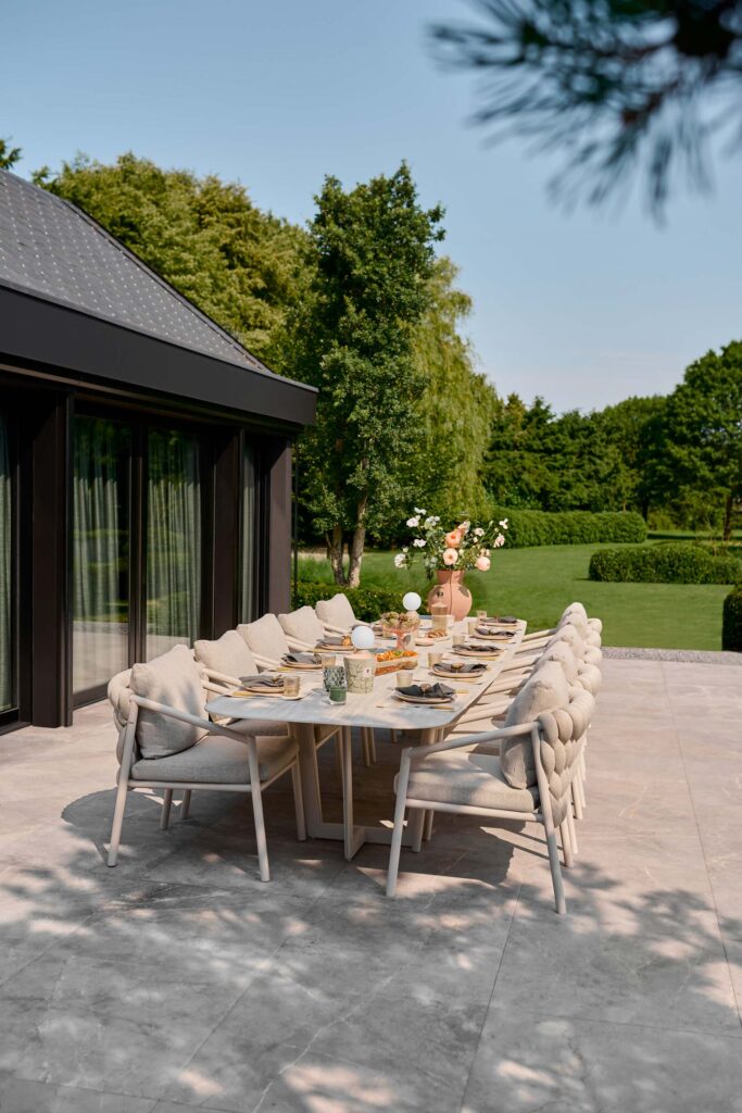 Suns Palermo dining table 320 cm camel sand frame