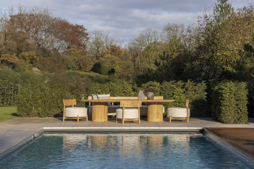 Max & Luuk Venezia low dining table kidney